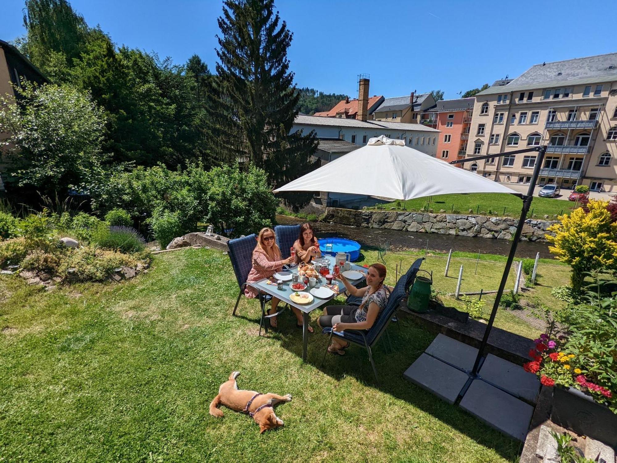 Zi1 - Urlaubsmagie - Erholung Mit Whirlpool & Sauna เซบนิทซ์ ภายนอก รูปภาพ