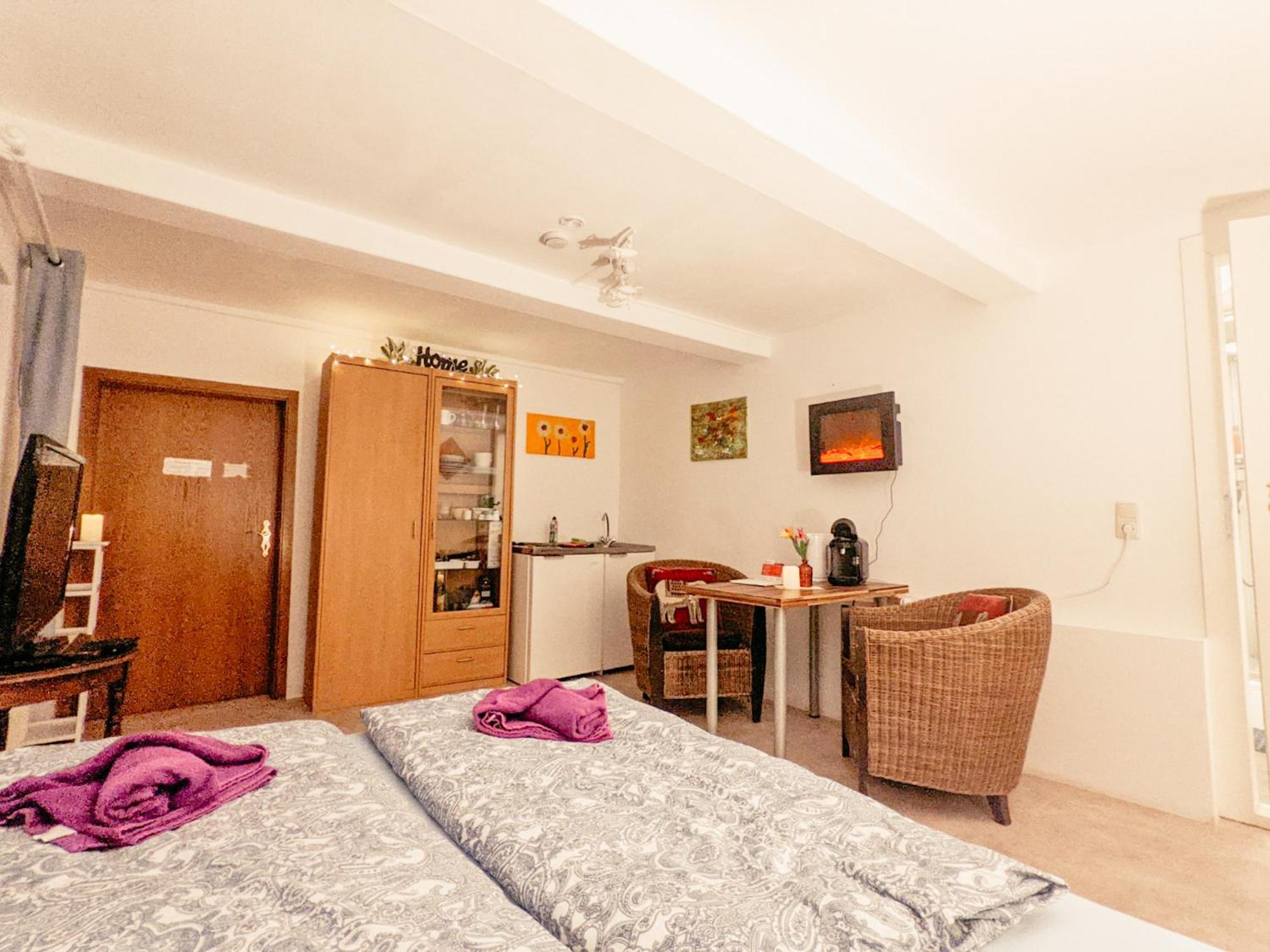 Zi1 - Urlaubsmagie - Erholung Mit Whirlpool & Sauna เซบนิทซ์ ภายนอก รูปภาพ